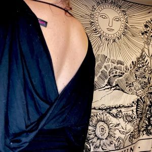 long sleeve open back shirt